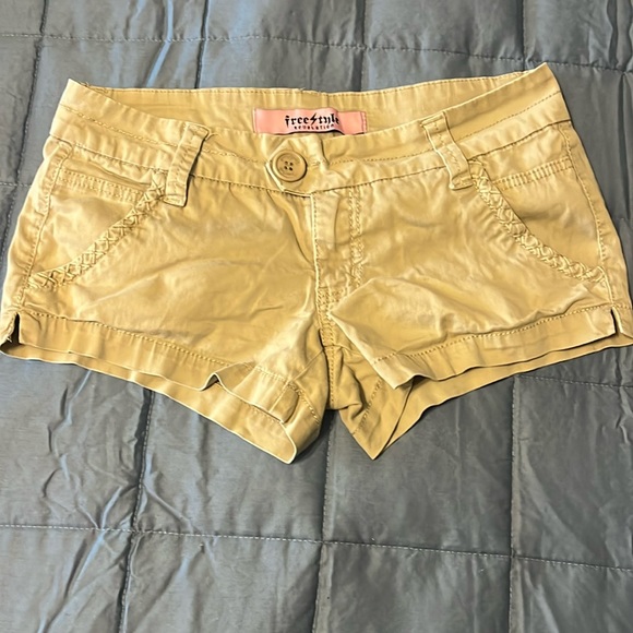 Free Style Revolution-Khaki Shorts (Sz 7) - Picture 1 of 1